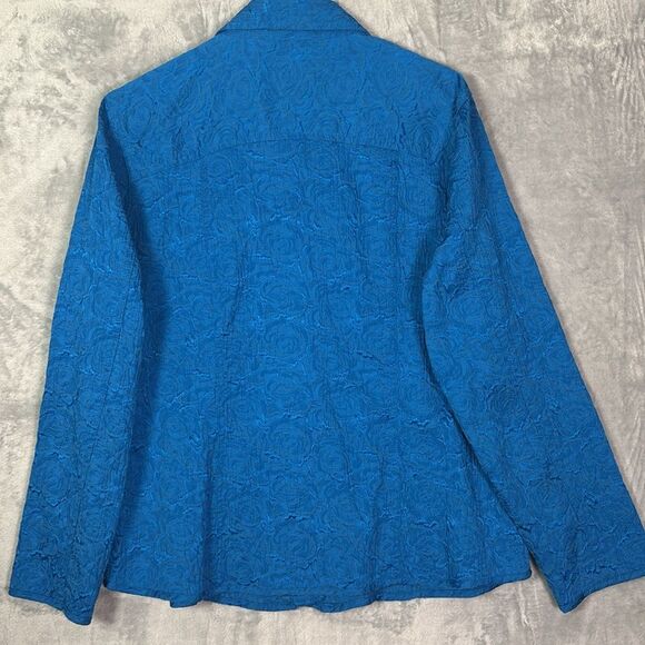 Chicos Blue Rose Pattern Full Button Up Collared Top Blouse Jacket Size 2 - Picture 10 of 10